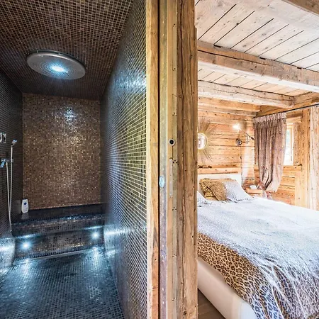 Dağ evi Luxury Comfortable With Jacuzzi