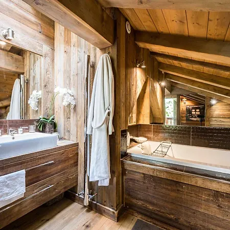 Luxury Comfortable With Jacuzzi