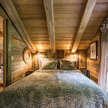 Chalet Luxury Comfortable With Jacuzzi